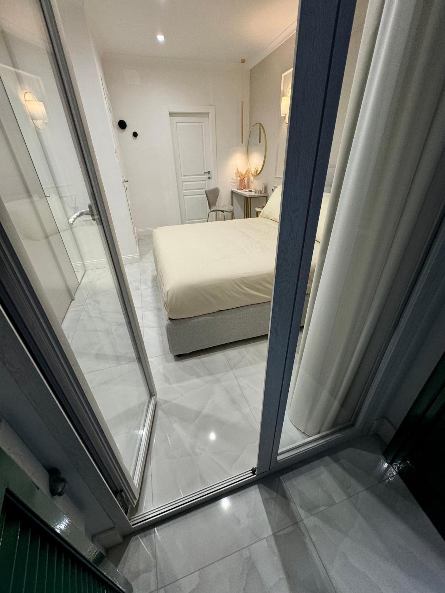 Carafa Rooms Наполи Екстериор снимка